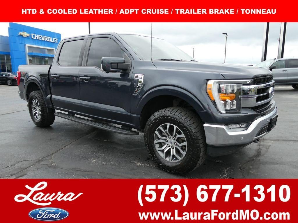 2021 Ford F-150 LARIAT 4WD SuperCrew 5.5' Box in Smoked Quartz Metallic Tinted Clearcoat — front three-quarter view