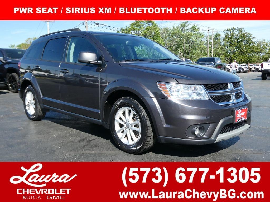 2019 Dodge Journey SE in Gray — front three-quarter view